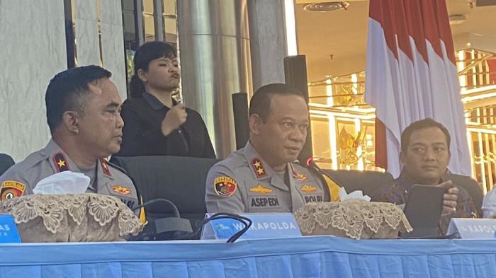 20251107_Roy Suryo Tersangka