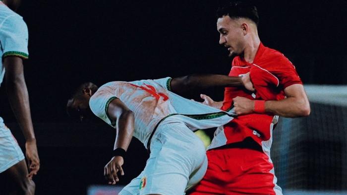 SKOR TIMNAS u22 - Timnas U-22 Indonesia kalah telak 0-3 dari Mali pada laga uji coba internasional di Stadion Pakansari, Cibinong, Bogor, Sabtu (15/11/2025). (Tangkapan Layar X/Timnas Indonesia)