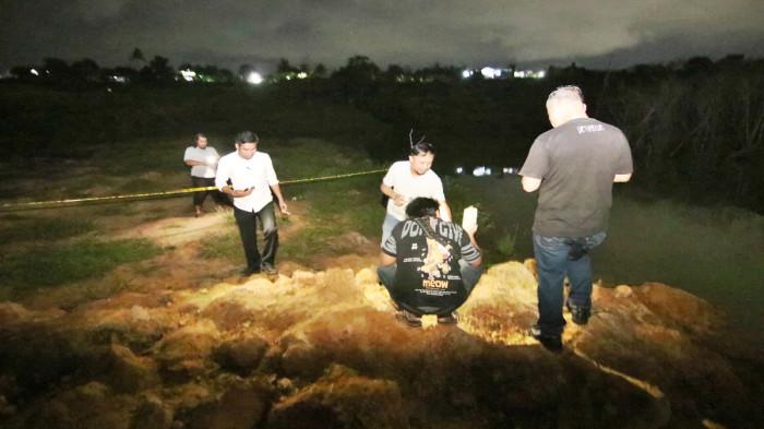 BOCAH BALIKPAPAN TENGGELAM - Peristiwa tragis terjadi di area Grand City KM 8, Graha Indah, Kecamatan Balikpapan Utara, Senin (17/11/2025) sore. Enam anak dilaporkan meninggal dunia setelah tenggelam saat bermain di area kubangan. (TRIBUNKALTIM.CO/DWI ARDIANTO)