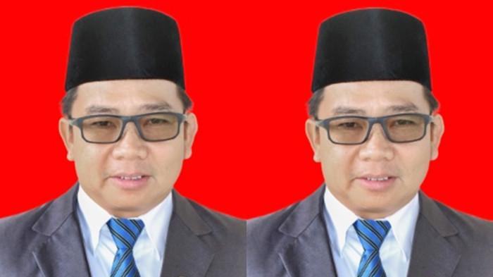 BANGUN SDM KUBAR - Agus Sopian, anggota DPRD Kutai Barat periode 2024-2029. Dirinya ingkatkan pentingnya infrastruktur, sebagai penunjang kelancaran akses transportasi dan distribusi, untuk mendukung perekonomian masyarakat di Kutai Barat.