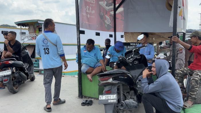 20260126_Nahkoda Kapal Mogok di Dermaga Sungai Kunjang Samarinda
