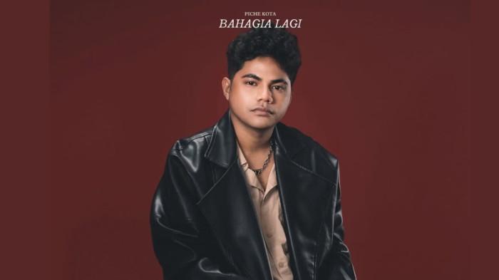PICHE KOTA TERSANGKA - Potret Piche Kota di cover single Bahagia Lagi yang Viral di TikTok dan Instagram.