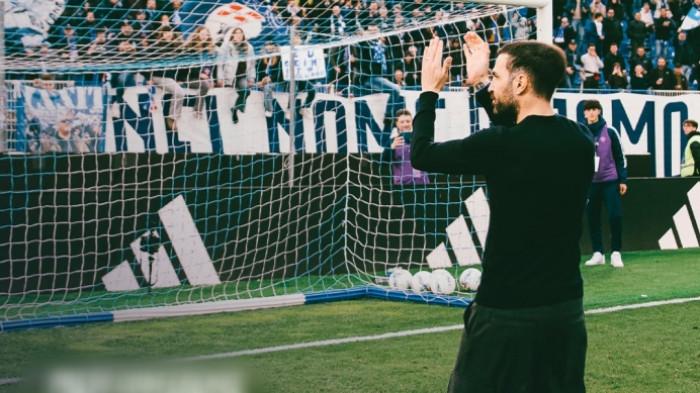 COMO VS INTER - Pelatih Como, Cesc Fabregas. Laga leg pertama semifinal Coppa Italia, Como vs Inter Milan, digelar Rabu (4/3/2026), pukul 03.00 WIB. (X/Como)