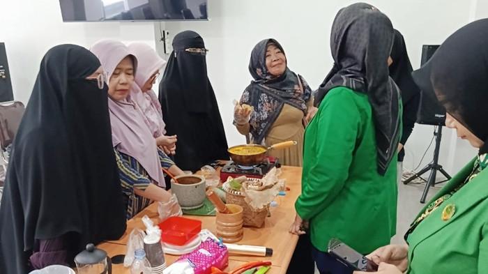 EDUKASI TOGA - Edukasi pemanfaatan tanaman obat keluarga (Toga) yang diselenggarakan DPD Asosiasi Pengobat Tradisional Ramuan Indonesia (ASPETRI) Kalimantan Timur (Kaltim) di Griya Sehat Jalan Kesehatan Dalam No.70, Kelurahan Temindung Permai, Kecamatan Sungai Pinang, Kota Samarinda, Sabtu (6/6/2026) agar masyarakat mendapat edukasi serta pemanfaatan tanaman obat keluarga (Toga).