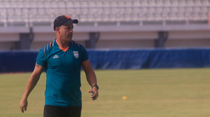 Borneo FC Tumbangkan Arema di Kanjuruhan, Fabio Lefundes Puji Mental Tim