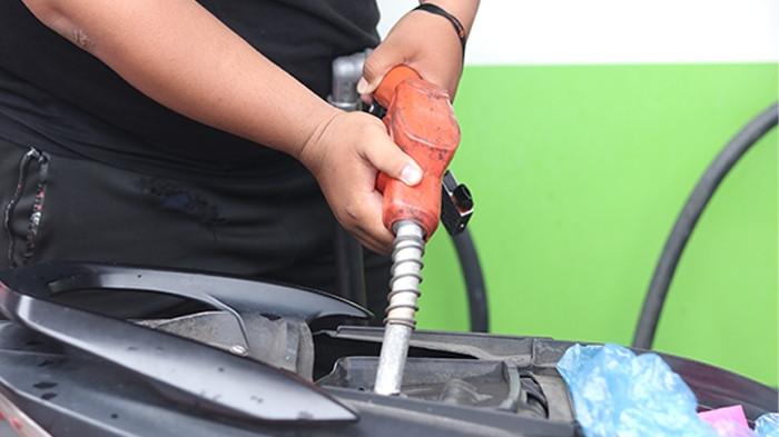 BERITA FOTO: QR Code untuk Negeri, Langkah Nyata Pertamina Wujudkan Subsidi Tepat di Balikpapan - 28102025_Transaksi-Pembelian-BBM-dengan-QR-Code-di-Balikpapan_4.jpg