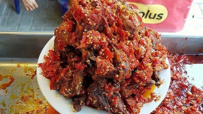 5 Tempat Makan Siang Enak di Jakarta, Nikmatnya Dendeng Sapi Balado di Resto Seribu Rasa