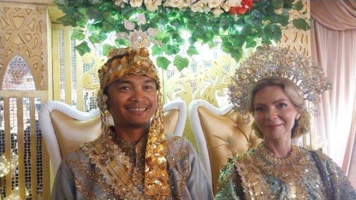 5 Fakta Pria Sinjai Nikahi Bule Polandia: Tanpa Uang Panai hingga Pengantin Wanita Putuskan Mualaf