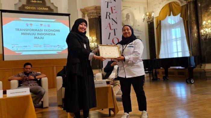 PNM Ajak AO Mekaar Bagikan Kisah Inspiratif lewat Simposium di Hungaria