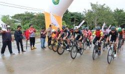 Ratusan Atlet Kaltim Ikut Balap Sepeda Festival Olahraga Kreasi Masyarakat di Kukar