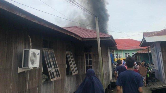 Kebakaran di Muara Badak, Si Jago Merah Mengamuk, Hanguskan Dua Rumah Warga