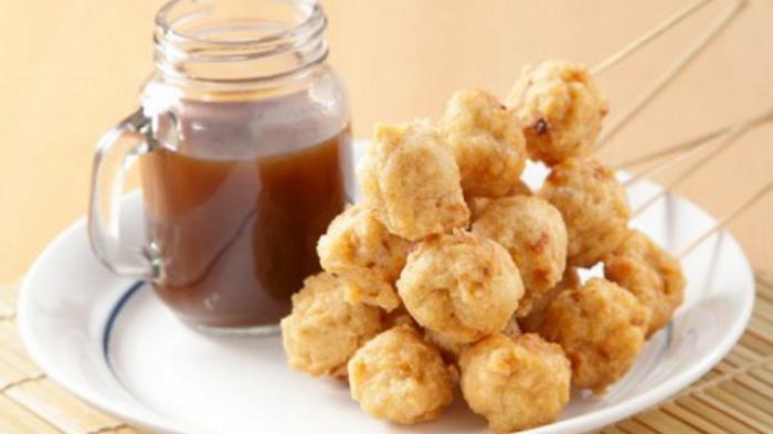 Bakso Sapi Sudah Biasa, Ini Dia Bakso Lele Goreng Kuah Cuko