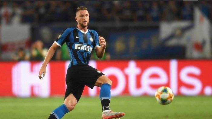 TRANSFER Liga Italia: Tolak Tawaran Menggiurkan Klub Lain, Skriniar Pilih Bertahan di Inter Milan