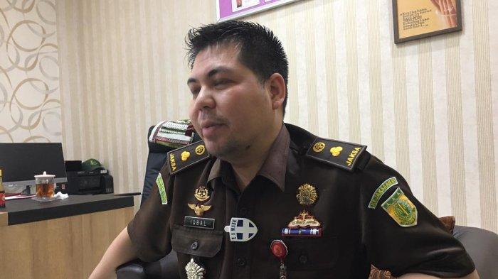 Yetuk lesbiyan külotlu çorap