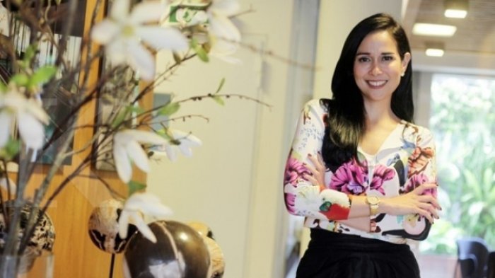 Istri Agus Gumiwang.