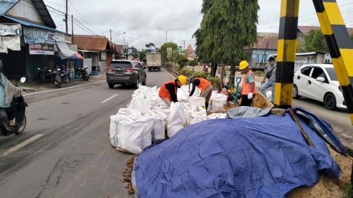 perbaikan jalan