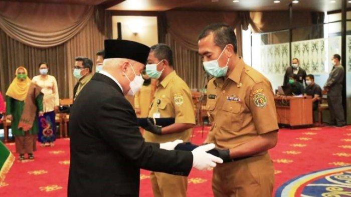 Gubernur Kaltim Kukuhkan Kepala Satpol PP Gede Yusa Sebagai Pjs Bupati Mahulu