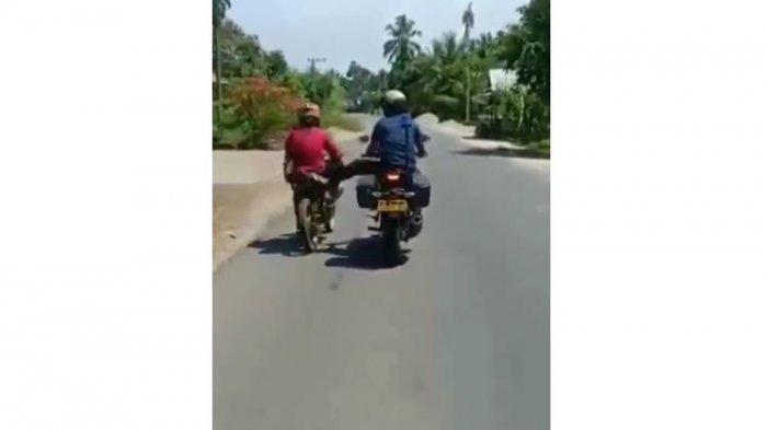 Video Viral Pemotor Tak Jatuh & Cuek Usai Berkali-kali Ditendang Polisi, Ada Fakta Lain di Baliknya