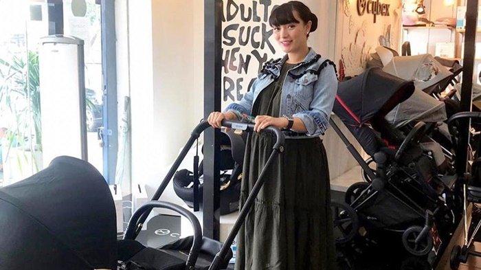 Makin Akrab Mantan Istri Sirajuddin Pegang Perut Zaskia Gotik, Sahabat Imel Tulis Pesan soal Mindset