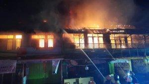 20230415_Kebakaran-di-Jalan-Pelita-Samarinda.jpg