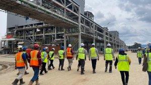 20230523_Para-pekerja-di-salah-satu-pabrik-di-area-PKT.jpg