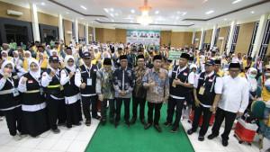 20230526_pelepasan-jamaah-haji-kloter-1-balikpapan.jpg