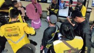 20230602_Sejumlah-ojol-dan-keluarga-korban-mengawal-oknum-ojol-berinisial-AJ.jpg