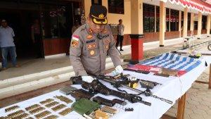 20231001-Senjata-api-KKB-Papua-disita-anggota-polisi-01.jpg