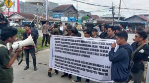 20231011_demo-kejati-kaltim.jpg