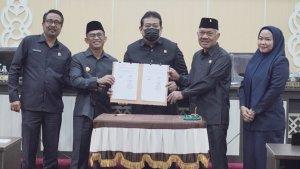 20231124_Rapat-Paripurna-Ke-27-Masa-Sidang-III-Tahun-2023-DPRD-Balikpapan.jpg