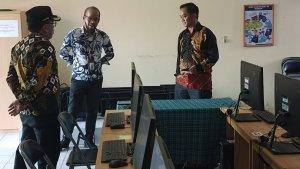 20231218_Bupati-PPU-Makmur-Marbun-saat-cek-lokasi.jpg
