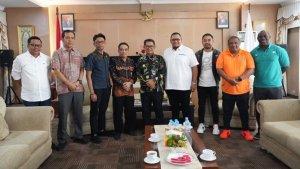 20240104_-Pj-Gubernur-Akmal-Malik-saat-bertemu-Presiden-Borneo-FC.jpg