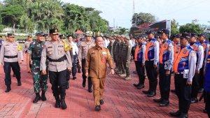 20240403_Kapolda-Kaltim-Irjen-Pol-Nanang-Avianto-saat-Apel-Gelar-Pasukan-Operasi-Ketupat-Mahakam.jpg