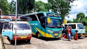 20240424_Angkutan-Umum-Darat-di-Paser-Kaltim.jpg