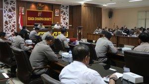 20240424_Kompolnas-bersama-jajaran-Polda-Kaltim-saatmembahas-kesiapan-pemindahan-Polri-ke-IKN.jpg