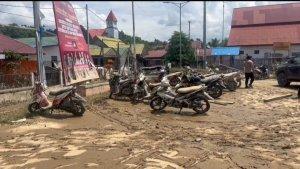 20240521-Suasana-kendaraan-di-Tribun-Ujoh-Bilang.jpg