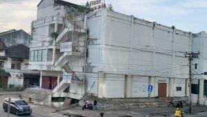 20240530_Tolak-Investasi-Hotel-Plaza-21-Samarinda-Kaltim.jpg