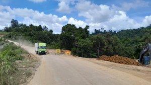 20240611-Kondisi-Jalan-Poros-Sangatta-Rantau-Pulung.jpg