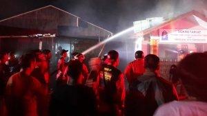 20240630_4-rumah-di-Jalan-Mangkuraja-Kelurahan-Loa-Ipuh-Tenggarong-ludes.jpg