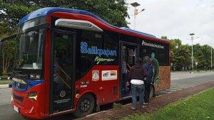 20240804_Bus-Trans-Balikpapan-di-Kaltim-Melihat-Samarinda.jpg