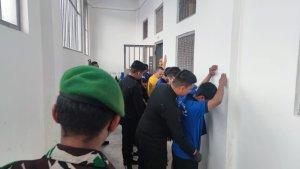 20240829-Razia-gabungan-di-Lapas-Kelas-IIA-Balikpapan.jpg