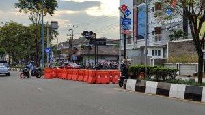 20241001_median-jalan-di-depan-Polsek-Samarinda-Ulu.jpg