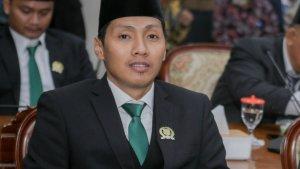 20241016-Ketua-Komisi-II-DPRD-Kabupaten-Paser-Syukran-Amin.jpg