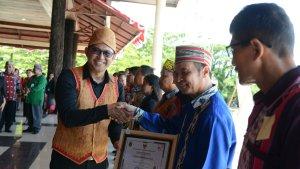 20241106-Nampak-Pimpinan-Bankaltimtara-Cabang-Sendawar-Bambang-Pratama-Mukti.jpg