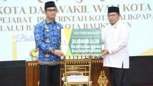 20250317_Wali-Kota-Balikpapan-Rahmad-Masud-menunaikan-pembayaran-zakat-fitrah-lewat-Baznas.jpg