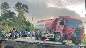 20250330_Jalan-Rusak-Poros-Berau.jpg