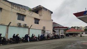 20250521_antrean-kendaraandi-SPBU-Jalan-MT-Haryono-Balikpapan.jpg