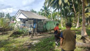 20250609_Rumah-di-PPu-Diterjang-Hujan-Lebat-dan-Angin-Kencang.jpg