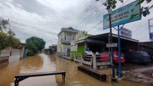 20250619-SMAN-7-Balikpapan-terdampak-banjir.jpg