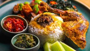 20250730_Rekomendasi-Nasi-Padang.jpg
